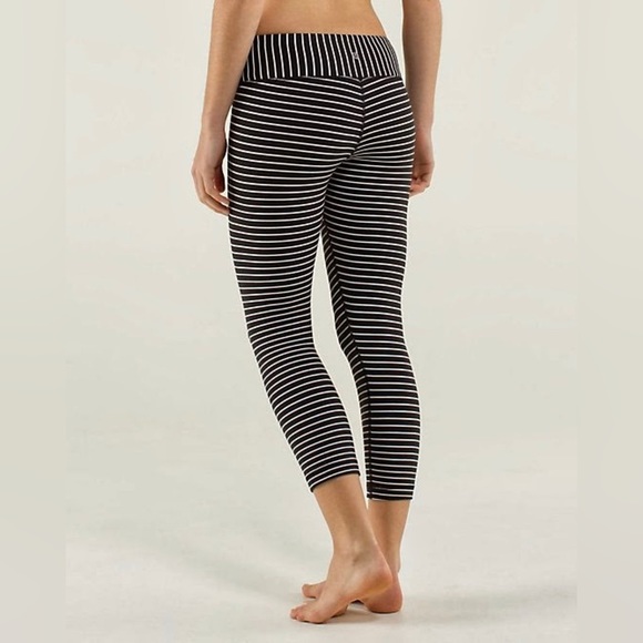 NWOT Lululemon Wunder Under Crop 21” size 10 - Picture 1 of 7